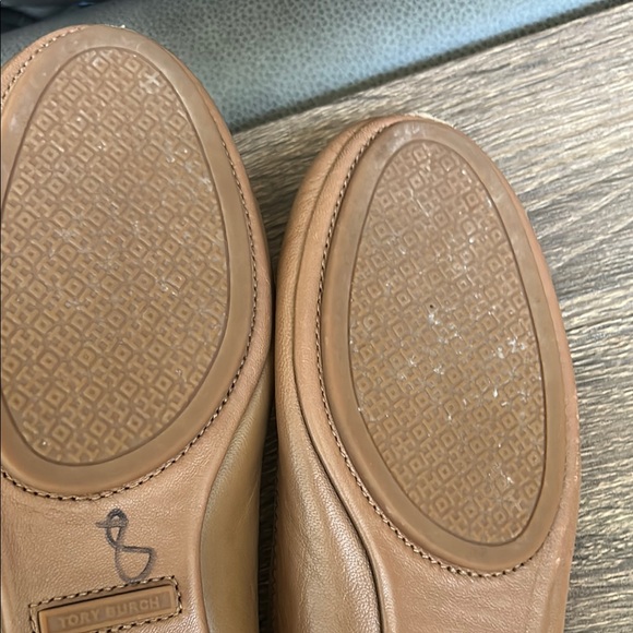 Tory Burch Minnie Travel Leather Ballet Flats in Camel - Picture 4 of 10